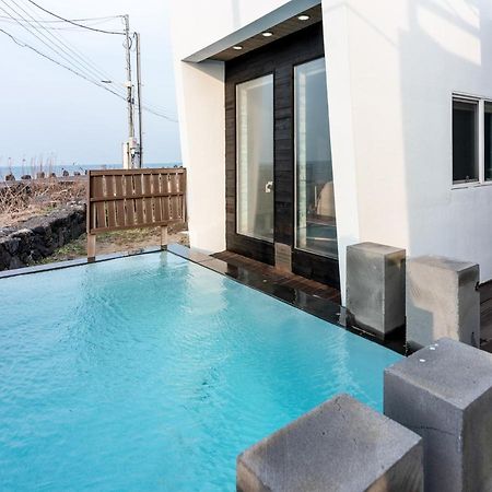 Aqua Beautique Poolvilla Jeju Exterior foto